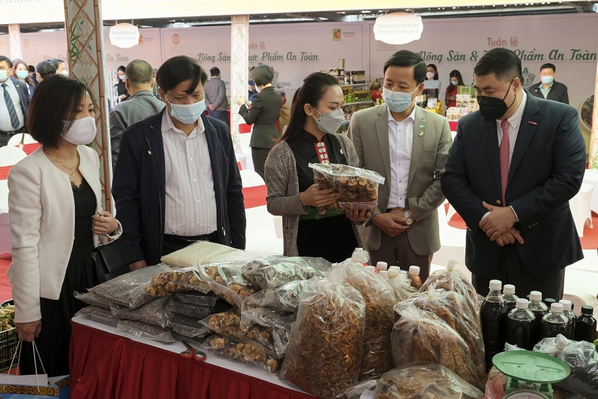 Khai mạc Tuần lễ nông sản và thực phẩm an toàn tỉnh Sơn La tại Hà Nội