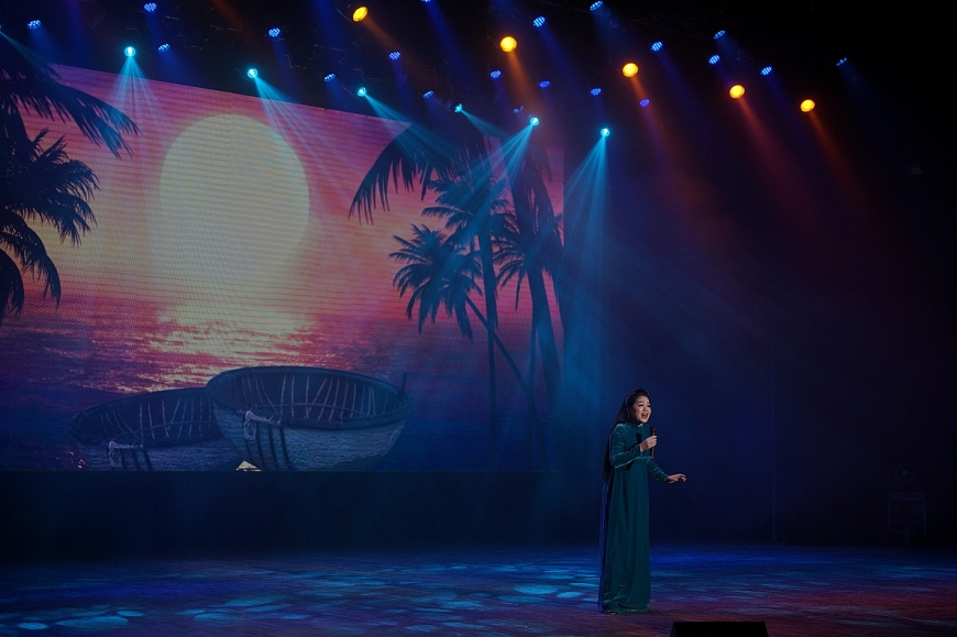 “Thanh âm Sao và Sao” - nơi nghệ sĩ cất tiếng hát từ trái tim