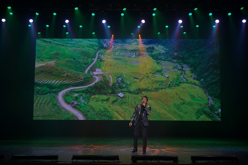 “Thanh âm Sao và Sao” - nơi nghệ sĩ cất tiếng hát từ trái tim