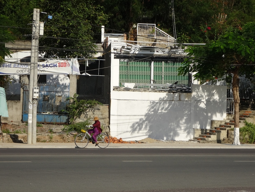 Căn nhà xây dựng trái phép ở đường Phạm Văn Đồng đã được tháo gỡ