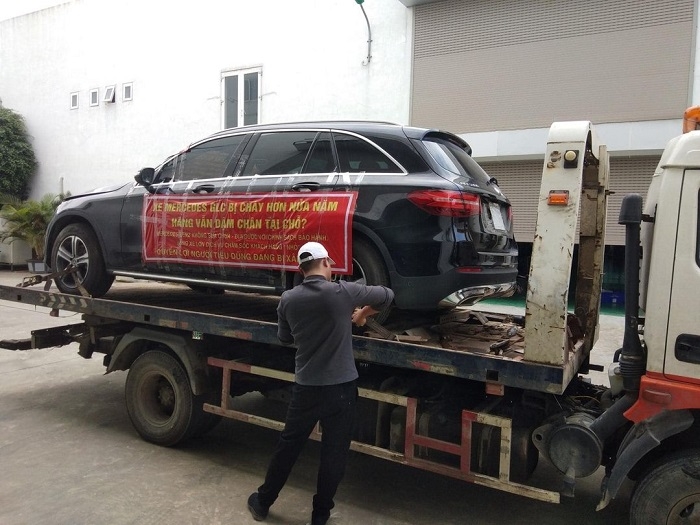 Mercedes-Benz GLC 300 tại Việt Nam bị cắt trang bị an toàn?