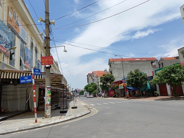 Hình ảnh vắng vẻ tại các tuyến đường sầm uất nhất thị xã Từ Sơn, tỉnh Bắc Ninh