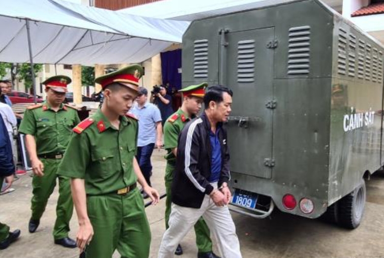 Bắc Ninh: Giám đốc công ty bảo vệ rút súng dọa bắn tài xế bị tuyên phạt 18 tháng tù