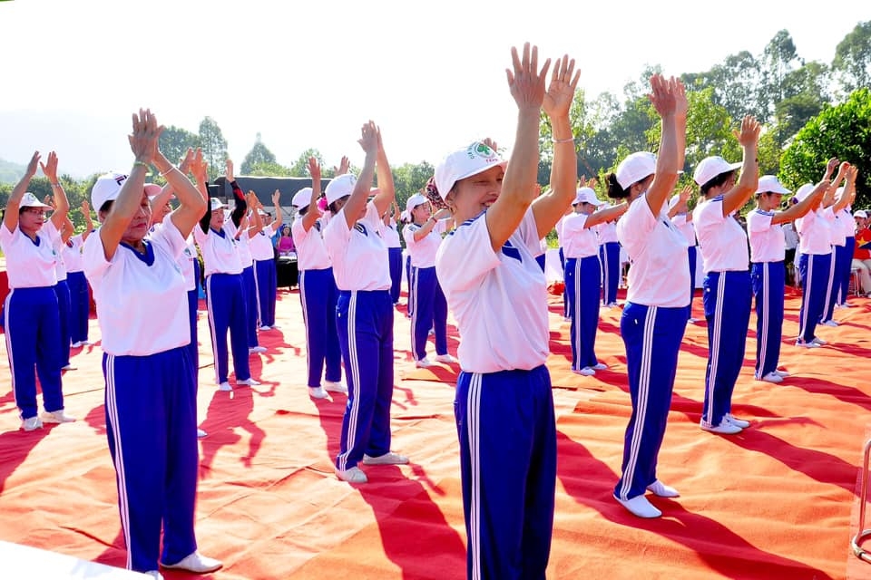 “Bí kíp” tránh thừa cân ở người cao tuổi