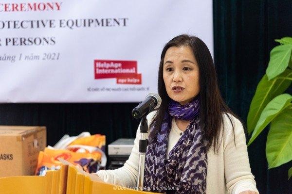 UNFPA tài trợ đồ dùng bảo hộ phòng, chống dịch Covid-19 cho NCT