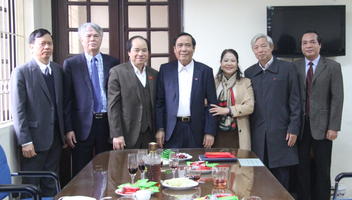 Chủ tịch Nguyễn Thanh Bình chúc Tết cán bộ, phóng viên, viên tập viên, nhân viên Tạp chí Người cao tuổi