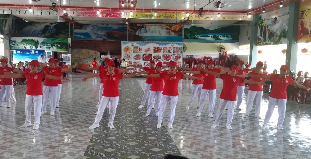 Bài dưỡng sinh của NCT huyện Krông Pa, tỉnh Gia Lai