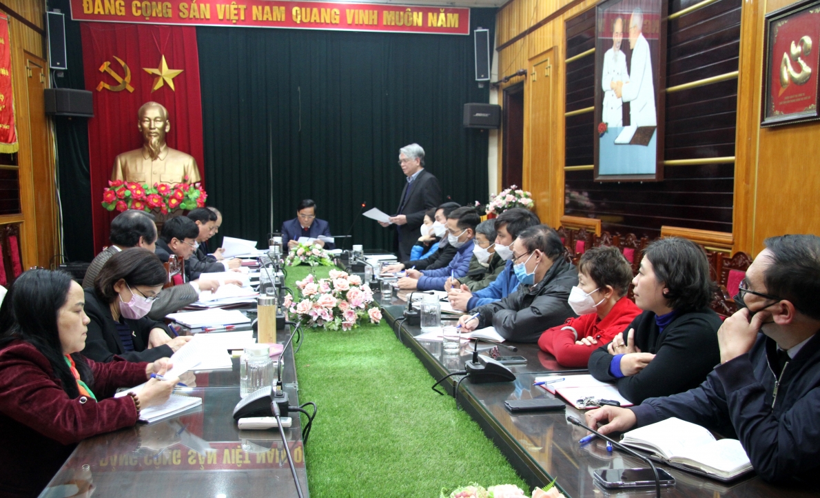 Quang cảnh buổi làm việc