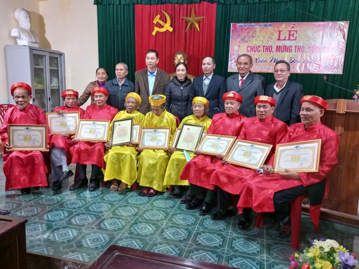 Mừng thọ NCT huyện Đức Thọ, tỉnh Hà Tĩnh