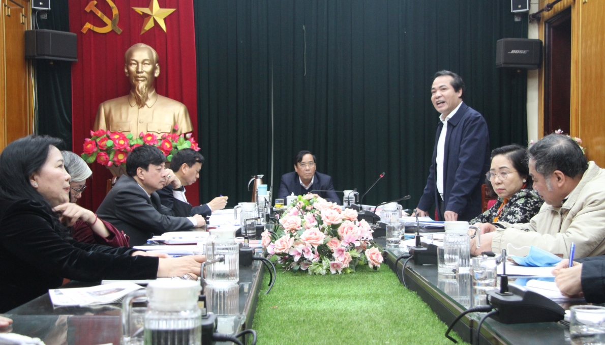 Tổ chức chặt chẽ, hoạt động nghiêm túc, đúng luật
