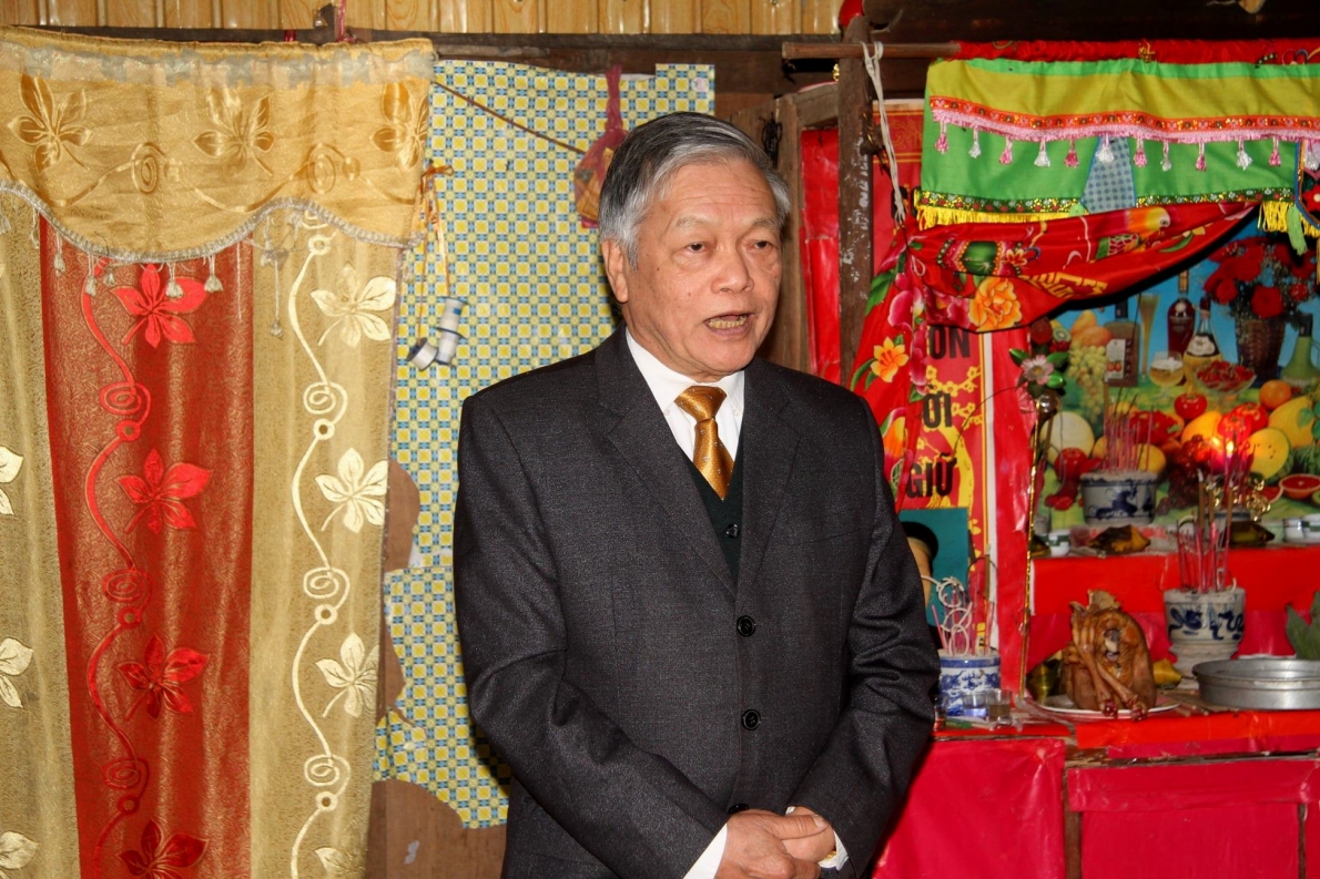 Nghệ nhân trăm tuổi Mỗ Thị Kịt và hành trình đến với then Tày