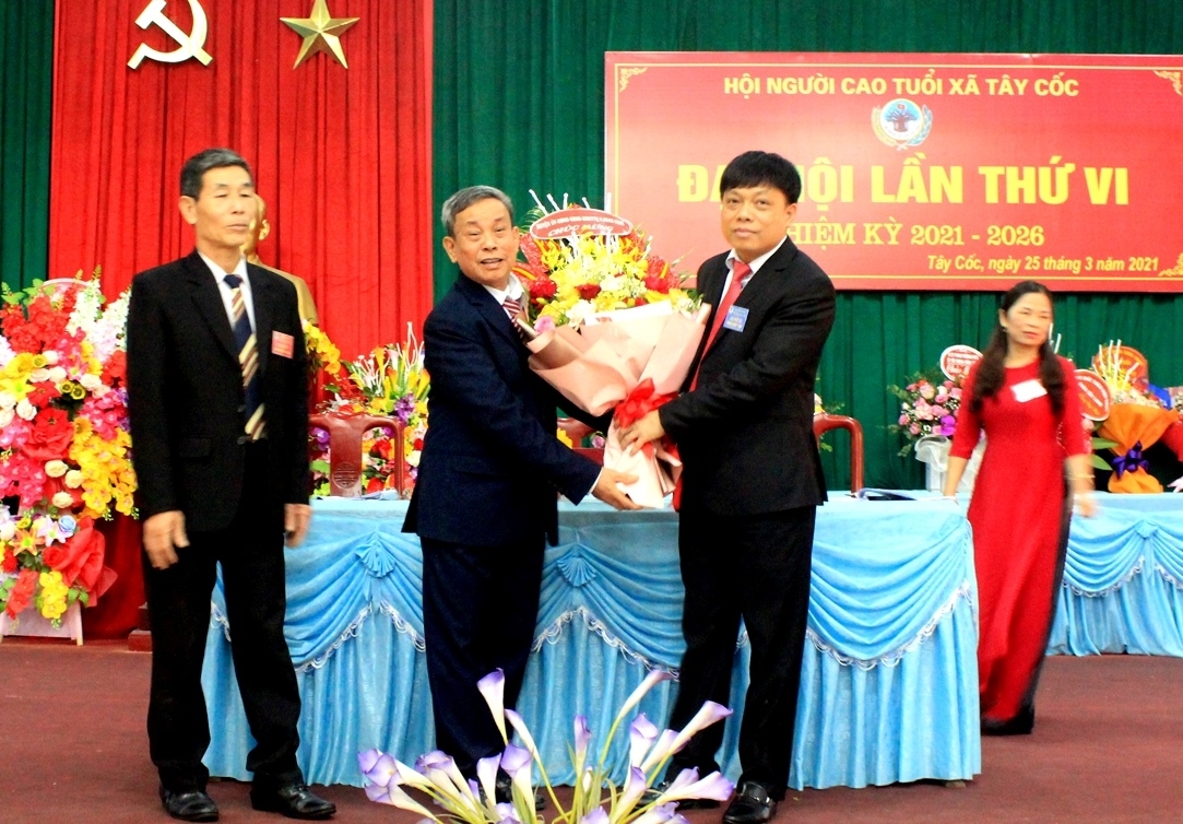 Chỉ đạo tổ chức Đại hội điểm cấp cơ sở