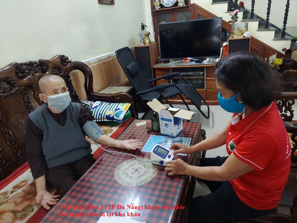 Ấm tình câu lạc bộ người cao tuổi