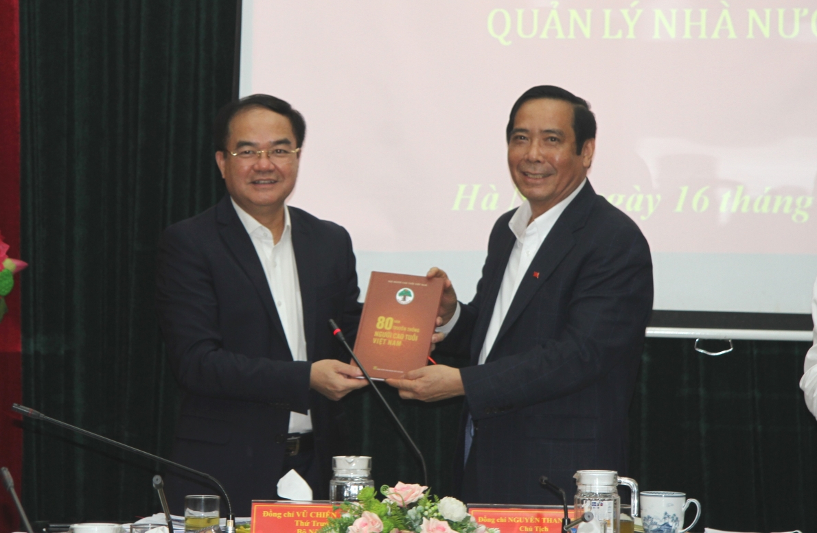 Xây dựng tổ chức Hội NCT vững mạnh vừa là trách nhiệm vừa là tình cảm