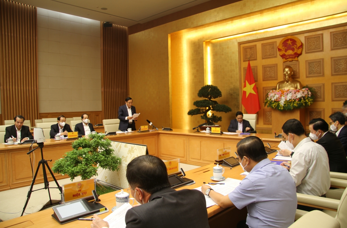 Chủ tịch Nguyễn Thanh Bình báo cáo kết quả nổi bật của Hội NCT Việt Nam nhiệm kì 2016-2021