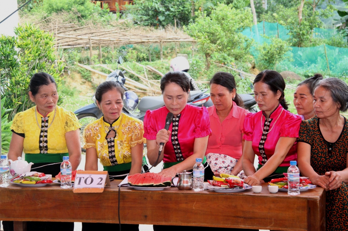 Thảo luận tại buổi sinh hoạt CLB LTHTGN ở tỉnh Yên Bái