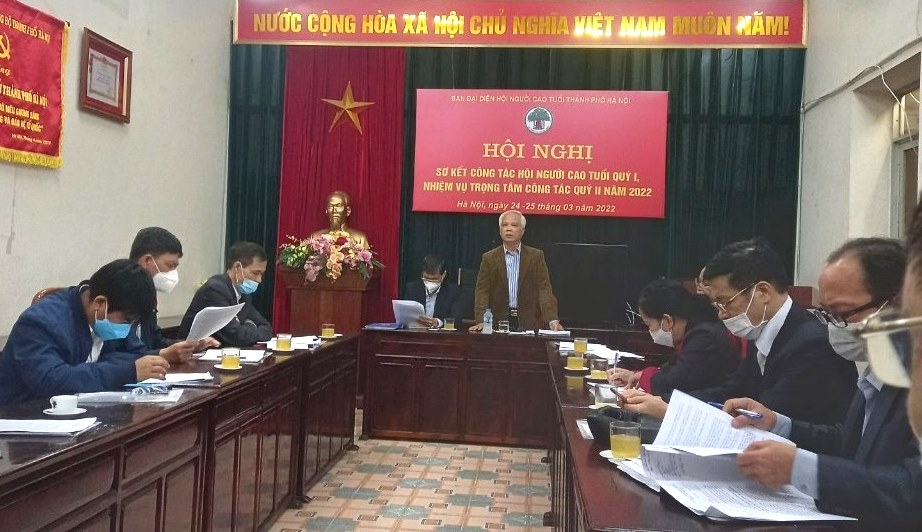 Quang cảnh Hội nghị tại Cụm thi đua số II Hội NCT TP Hà Nội