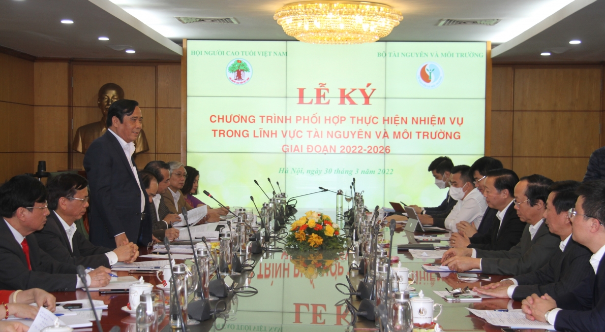 Chủ tịch Nguyễn Thanh Bình phát biểu tại lễ kí kết