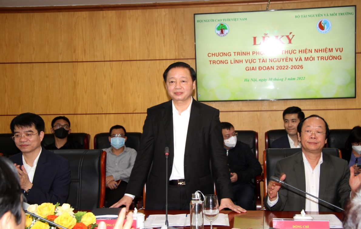 Bộ trưởng Trần Hồng Hà phát biểu