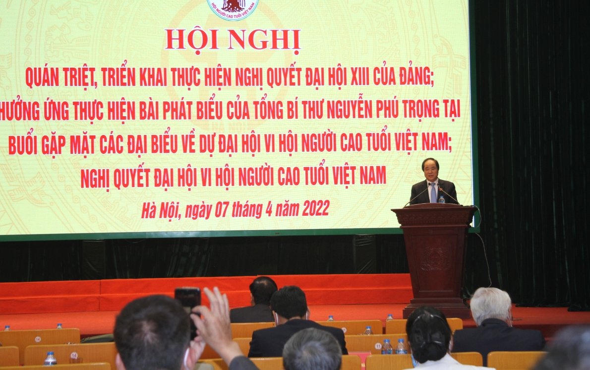 Phó Chủ tịch Trương Xuân Cừ quán triệt các nội dung cơ bản của Nghị quyết Đại hội VI Hội NCT Việt Nam