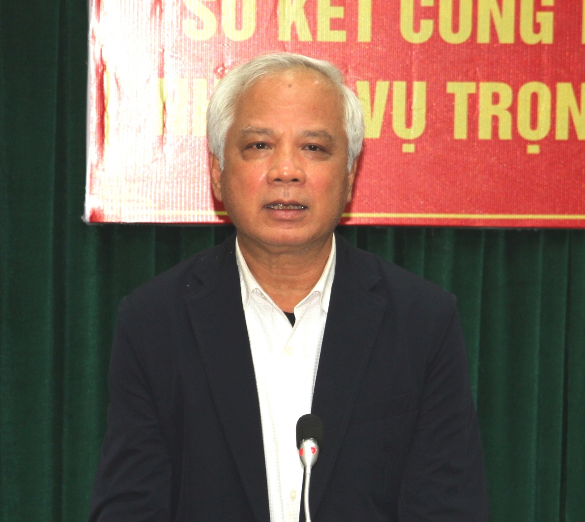 Nhanh chóng đưa Nghị quyết Đại hội VI vào cuộc sống, thực hiện tốt các chỉ tiêu nhiệm vụ đề ra