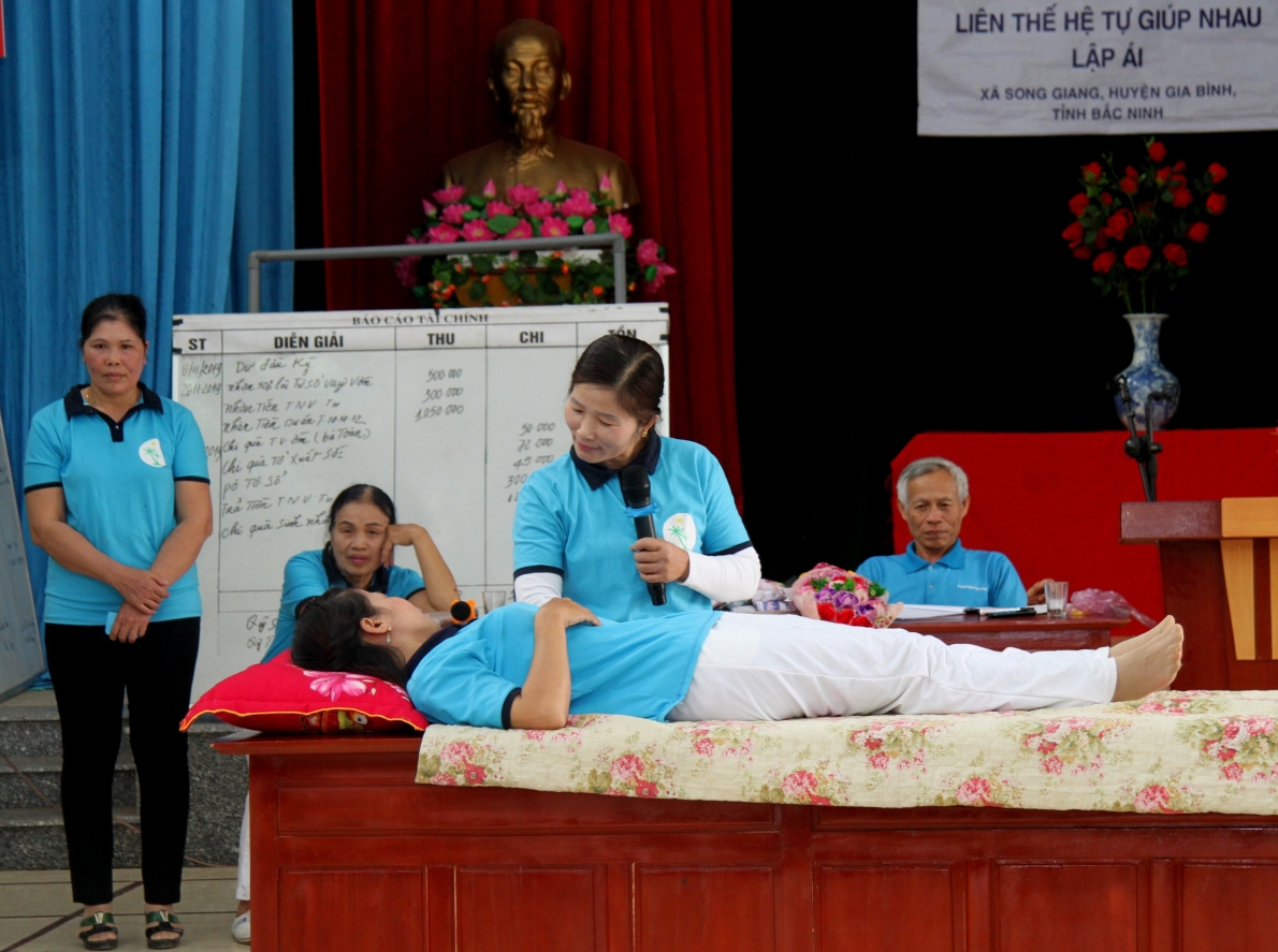 Thực hành kĩ năng chăm sóc người bệnh tại CLB LTHTGN ở tỉnh Bắc Ninh