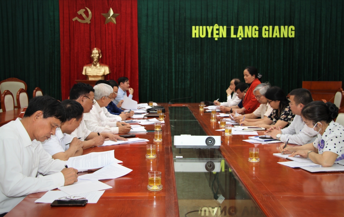 Quang cảnh buổi làm việc tại huyện Lạng Giang, tỉnh Bắc Giang