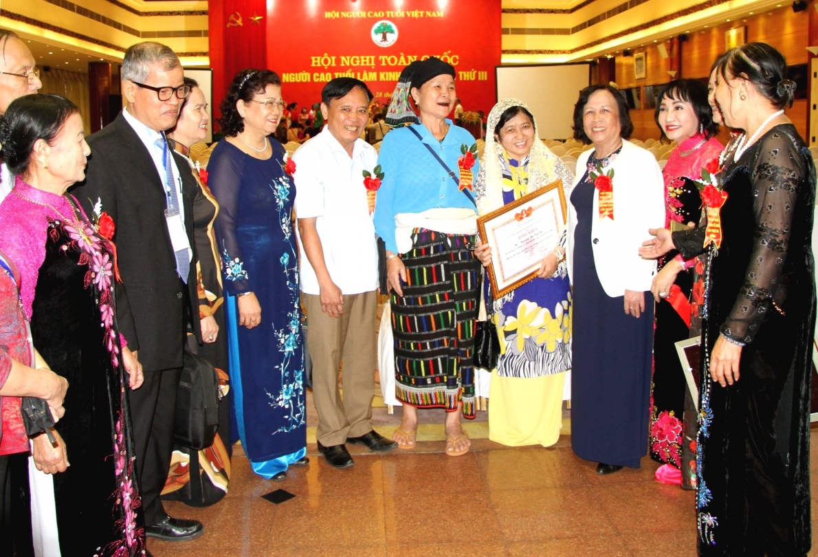 Hơn nửa thập kỉ chăm lo cho người cao tuổi