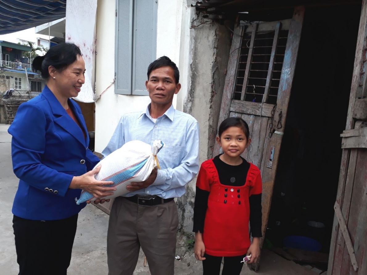 Chỉ đạo người cao tuổi tham gia công tác phòng chống dịch bệnh Covid-19