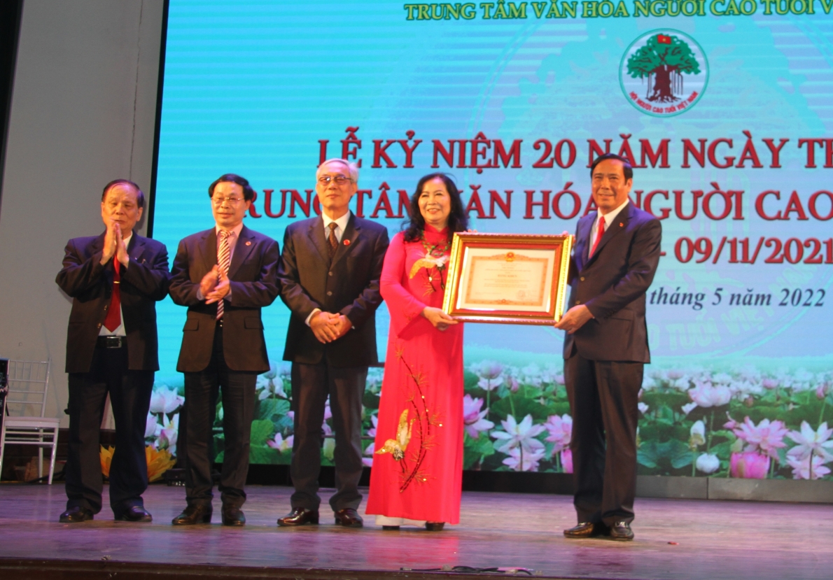 Kỉ niệm 20 năm Ngày thành lập và đón nhận Bằng khen của Thủ tướng Chính phủ