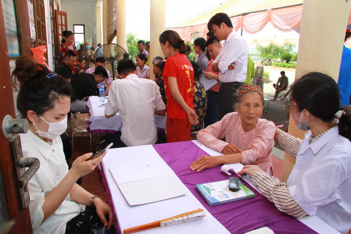 Người cao tuổi cần được khám sức khỏe cho định kì phát hiện bệnh sớm