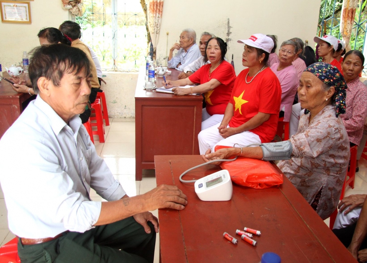 Sân chơi bổ ích, thiết thực cho người cao tuổi