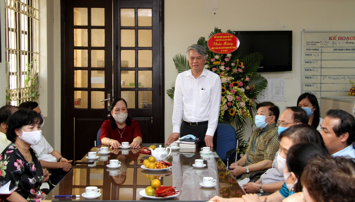 Tạp chí Người cao tuổi là cơ quan ngôn luận quan trọng của Hội