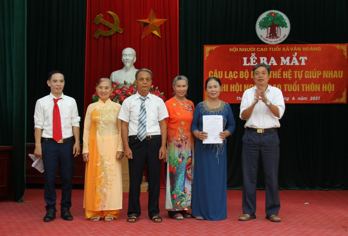 Vào CLB là để đoàn kết, tăng thêm sức mạnh hỗ trợ nhau…