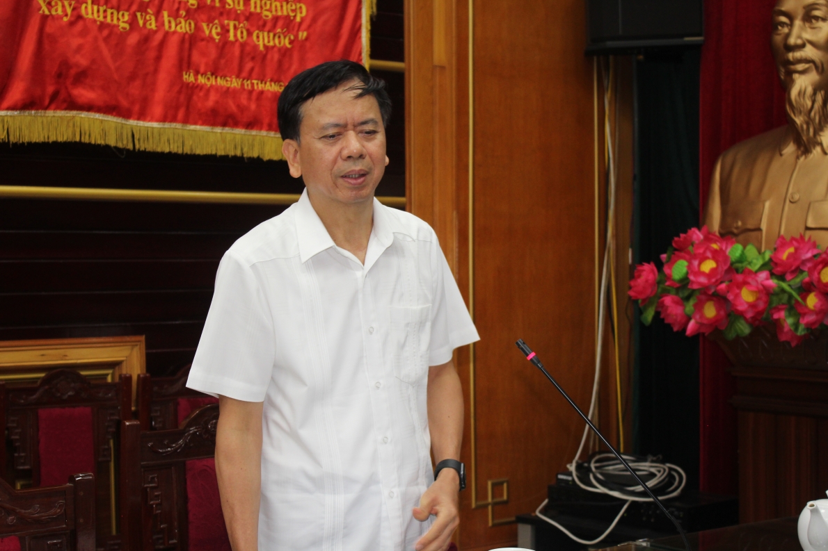 Phó Chủ tịch Phan Văn Hùng phát biểu