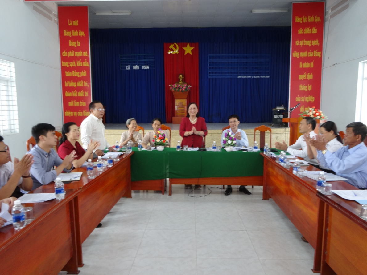 2802 tr1 ba phym thy hyi chuyyn lam viyc y xa dien toan