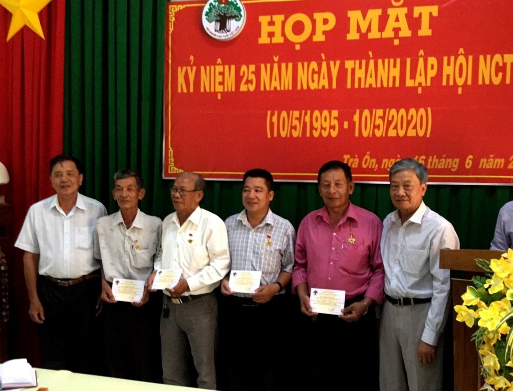 1411 tyng ky niym chyyng vi sy nghiyp chym soc va phat huy vai tro nct y vynh long