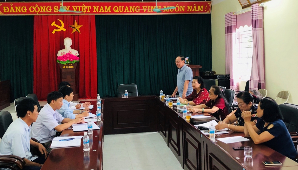 2606 pho chy tych nguyyn hoa binh phat biyu tyi buyi lam viyc vyi xa san thang