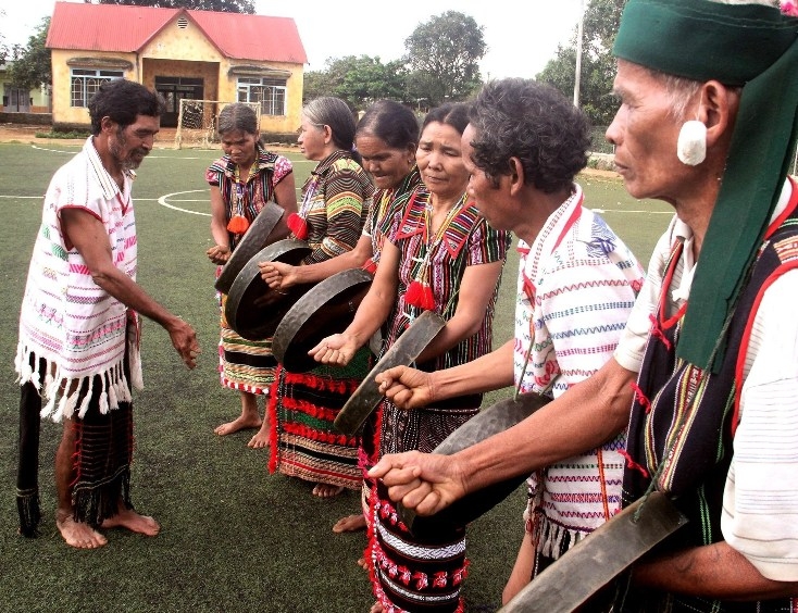 ong chu tich khong chi gioi lam kinh te