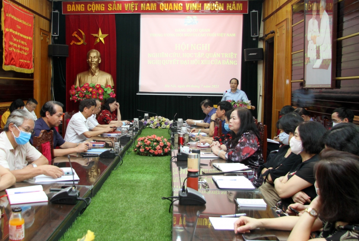 Nghiên cứu, quán triệt Nghị quyết Đại hội XIII của Đảng Nghiên cứu, quán triệt Nghị quyết Đại hội XIII của Đảng