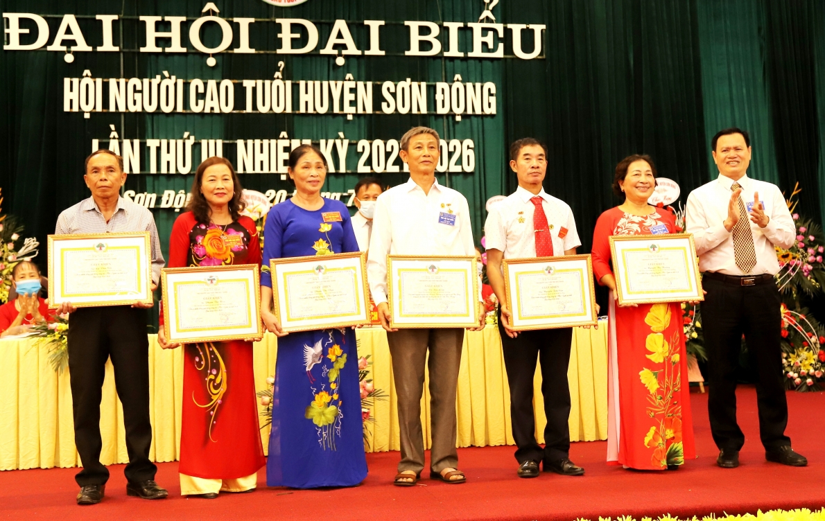Sáng tạo đẩy mạnh phong trào Sáng tạo đẩy mạnh phong trào
