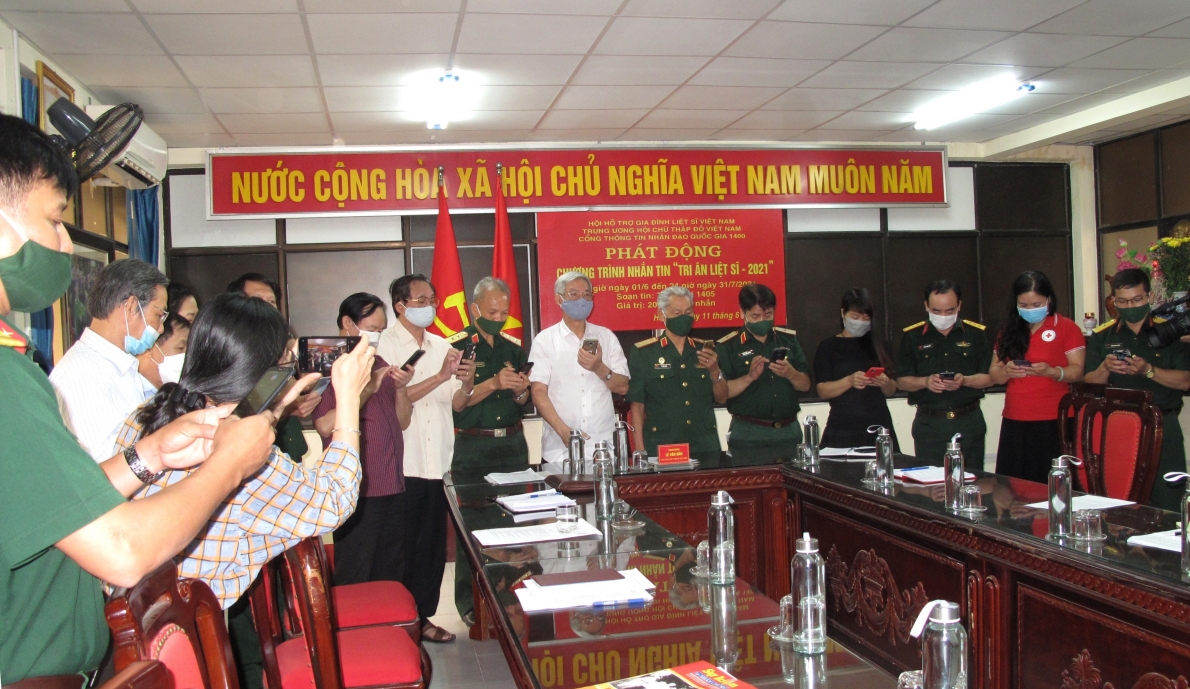 Nhắn tin Nhắn tin
