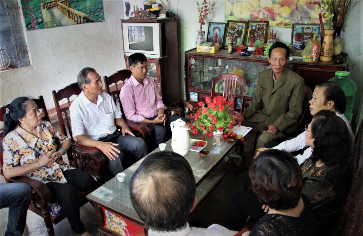 2828 1 pho chy tych thyyng tryc yam hyu yyc thym hyi vien hoan cynh kho khyn tynh kon tum