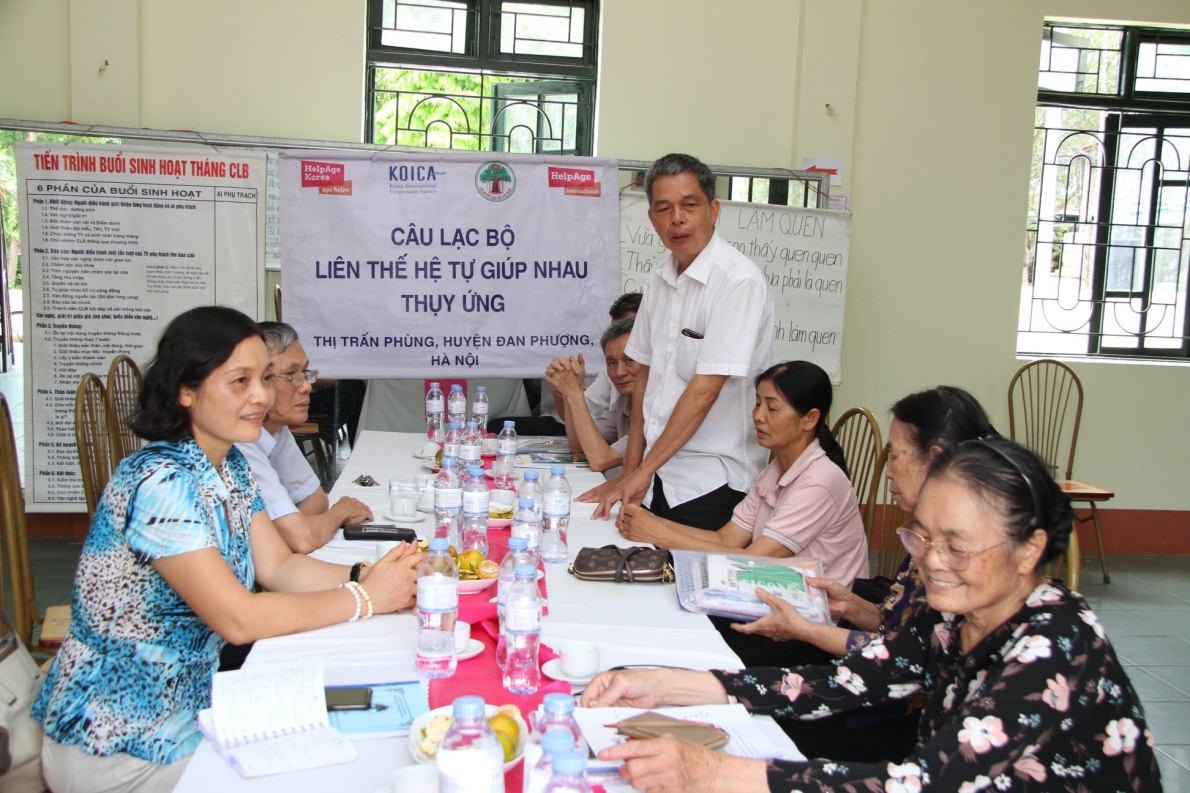 Không chịu ngồi yên chờ dịch lắng…