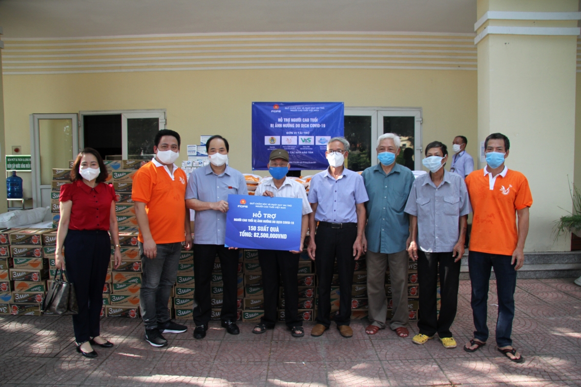 Chỉ đạo và hỗ trợ NCT phòng chống Covid-19