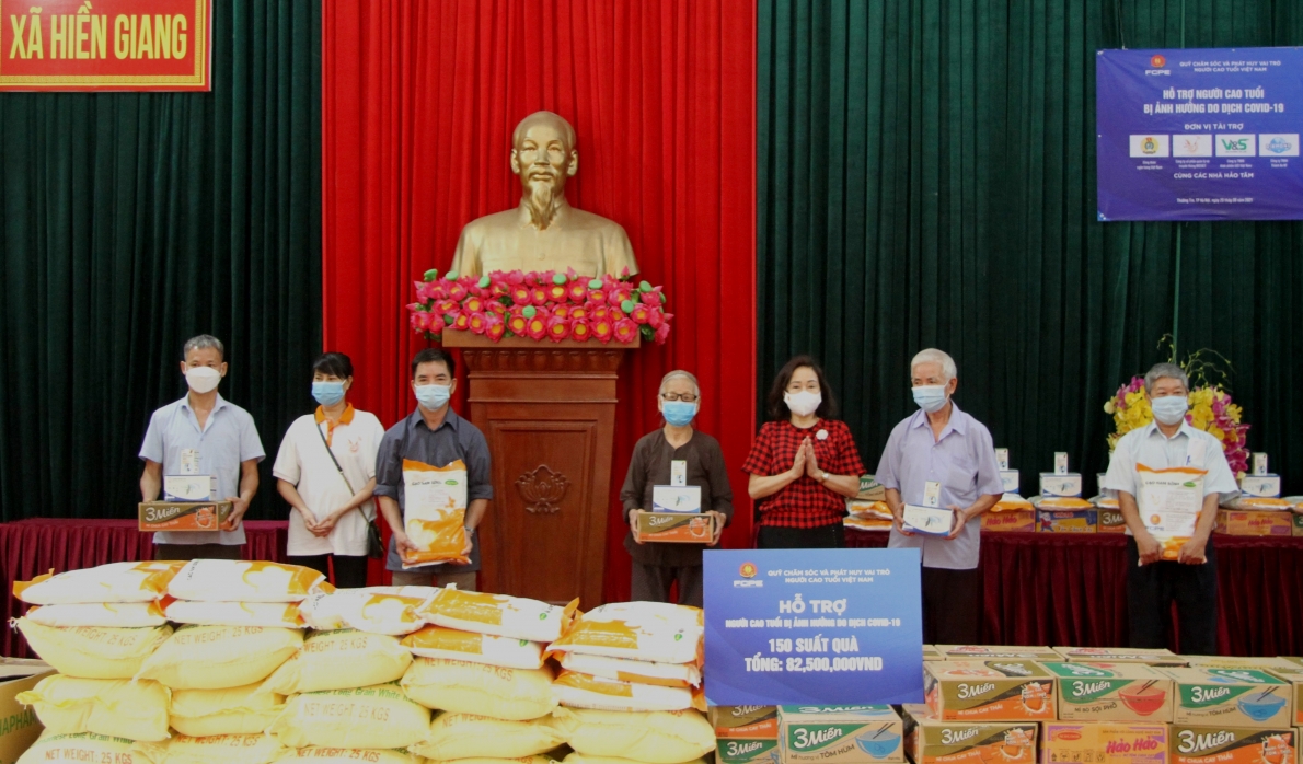 Chỉ đạo và hỗ trợ NCT phòng chống Covid-19