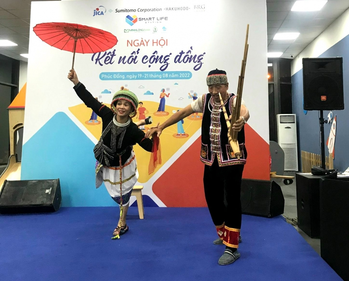 Tiết mục biểu diễn của CLB thuộc Trung tâm Văn hóa NCT (1)