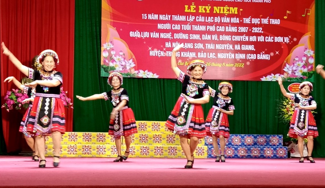 Kỉ niệm 15 năm CLB Văn nghệ TP Cao Bằng