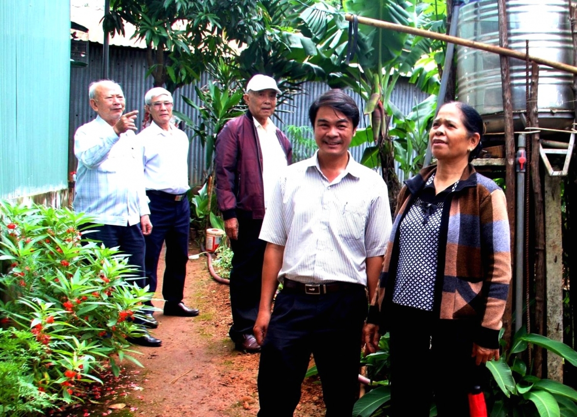 2349 thym mo hinh nct lam kinh ty giyi y xa ia to tynh gia lai