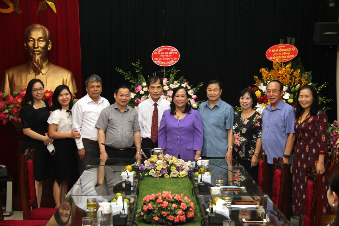 Tiếp tục đồng hành cùng Hội Người cao tuổi